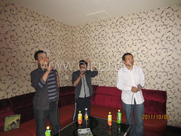 2011年10月，鄭州企鵝糧油機(jī)械有限公司--外貿(mào)部，十一國(guó)慶節(jié)團(tuán)體活動(dòng)！(圖6)